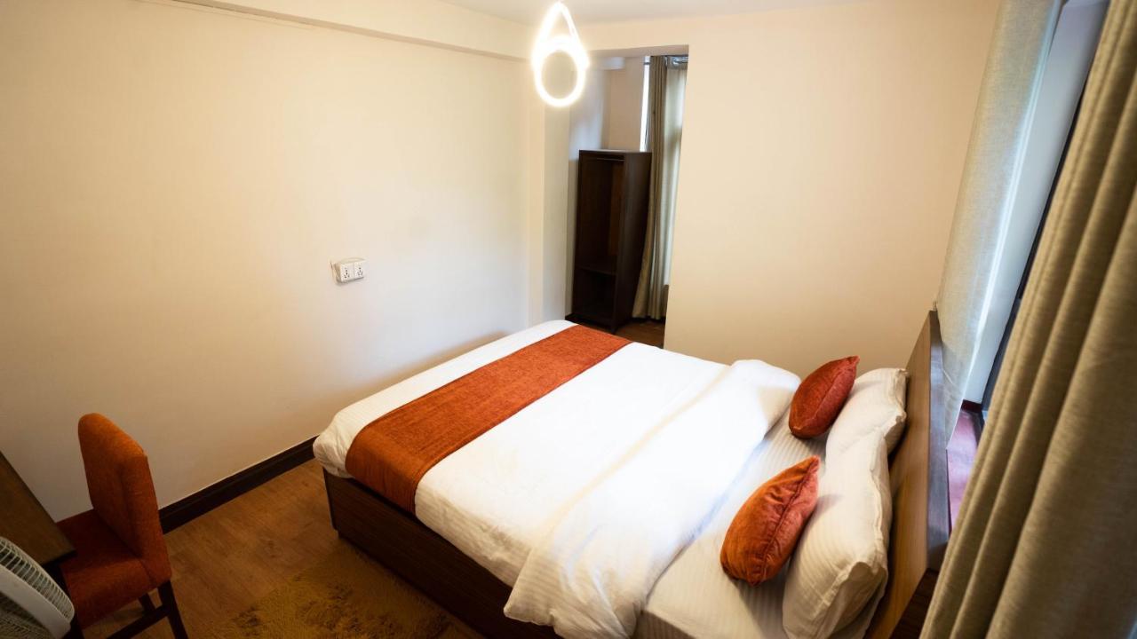 Hotel Pala Катманду Екстер'єр фото