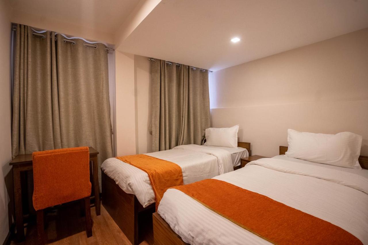 Hotel Pala Катманду Екстер'єр фото