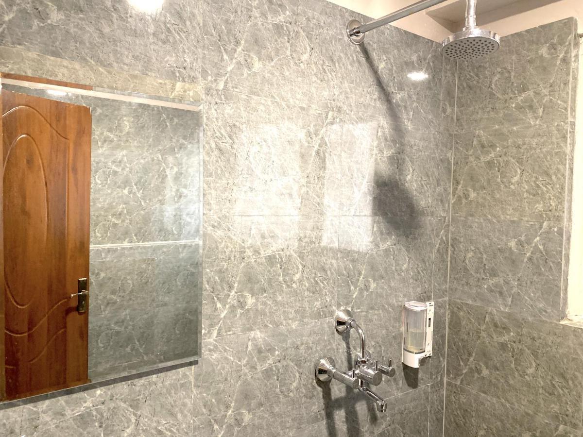 Hotel Pala Катманду Екстер'єр фото