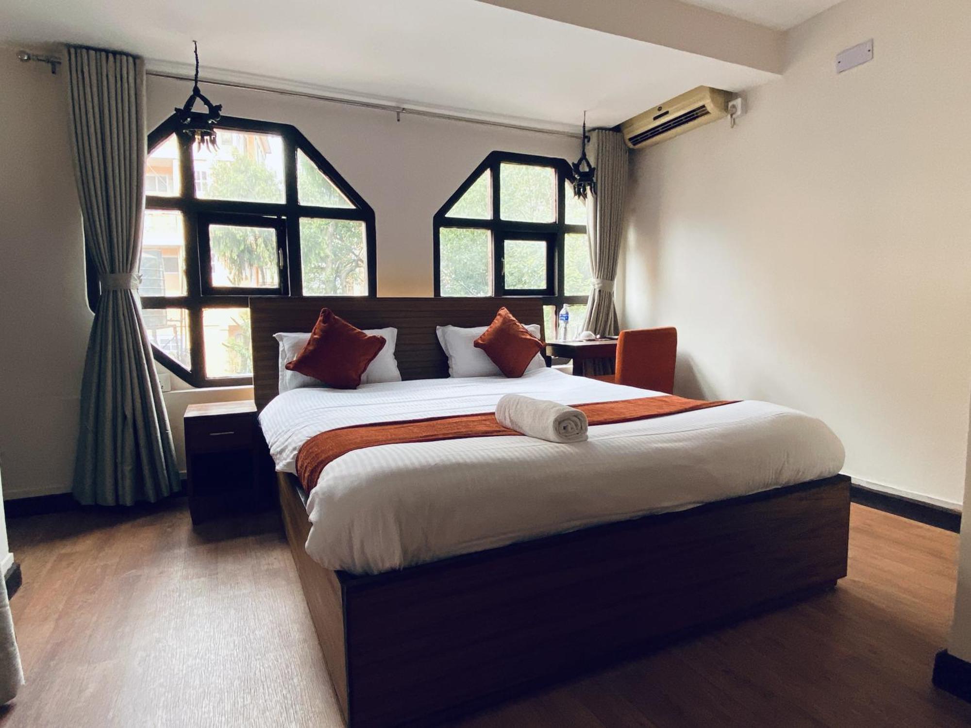 Hotel Pala Катманду Екстер'єр фото
