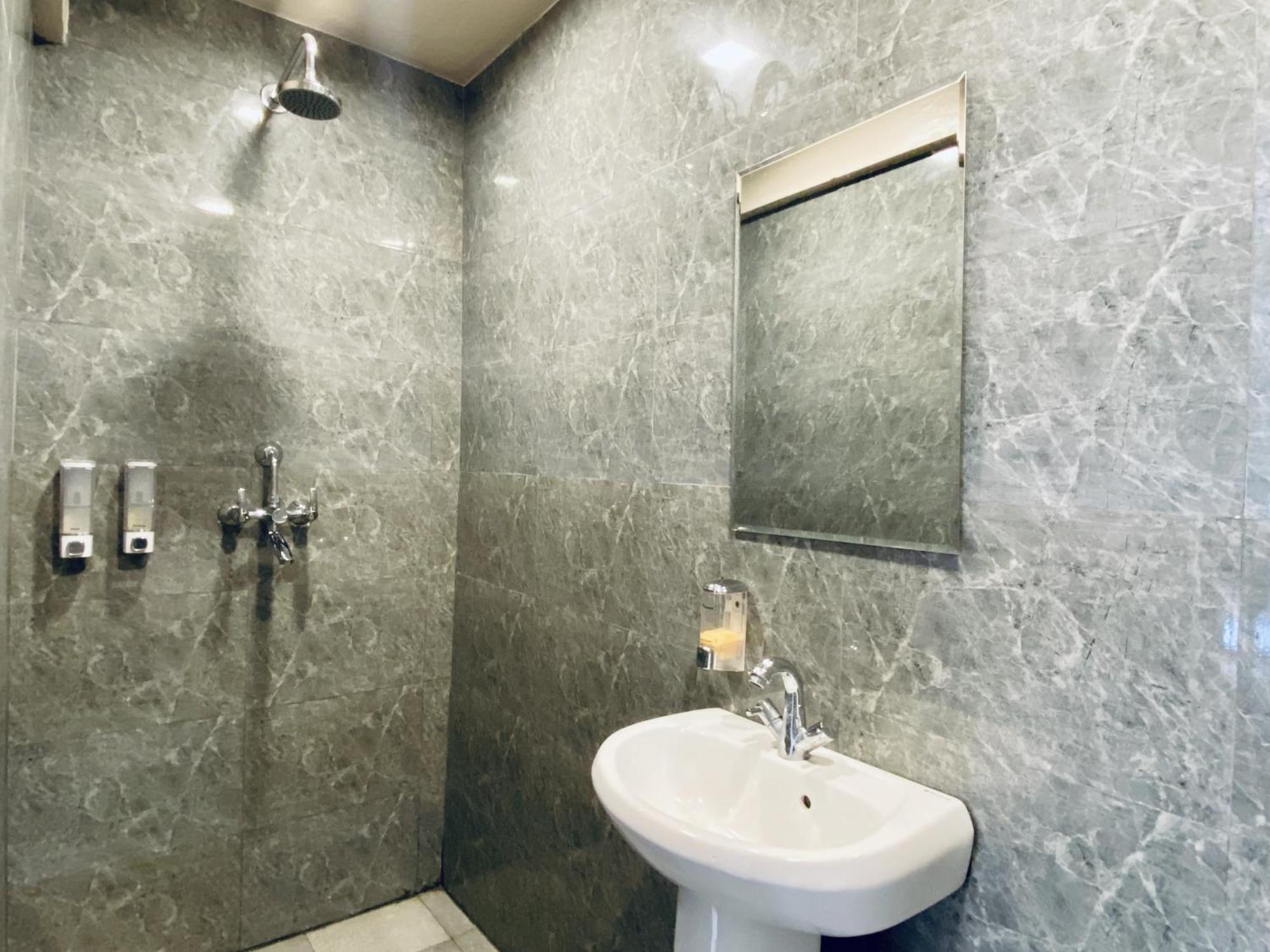 Hotel Pala Катманду Екстер'єр фото