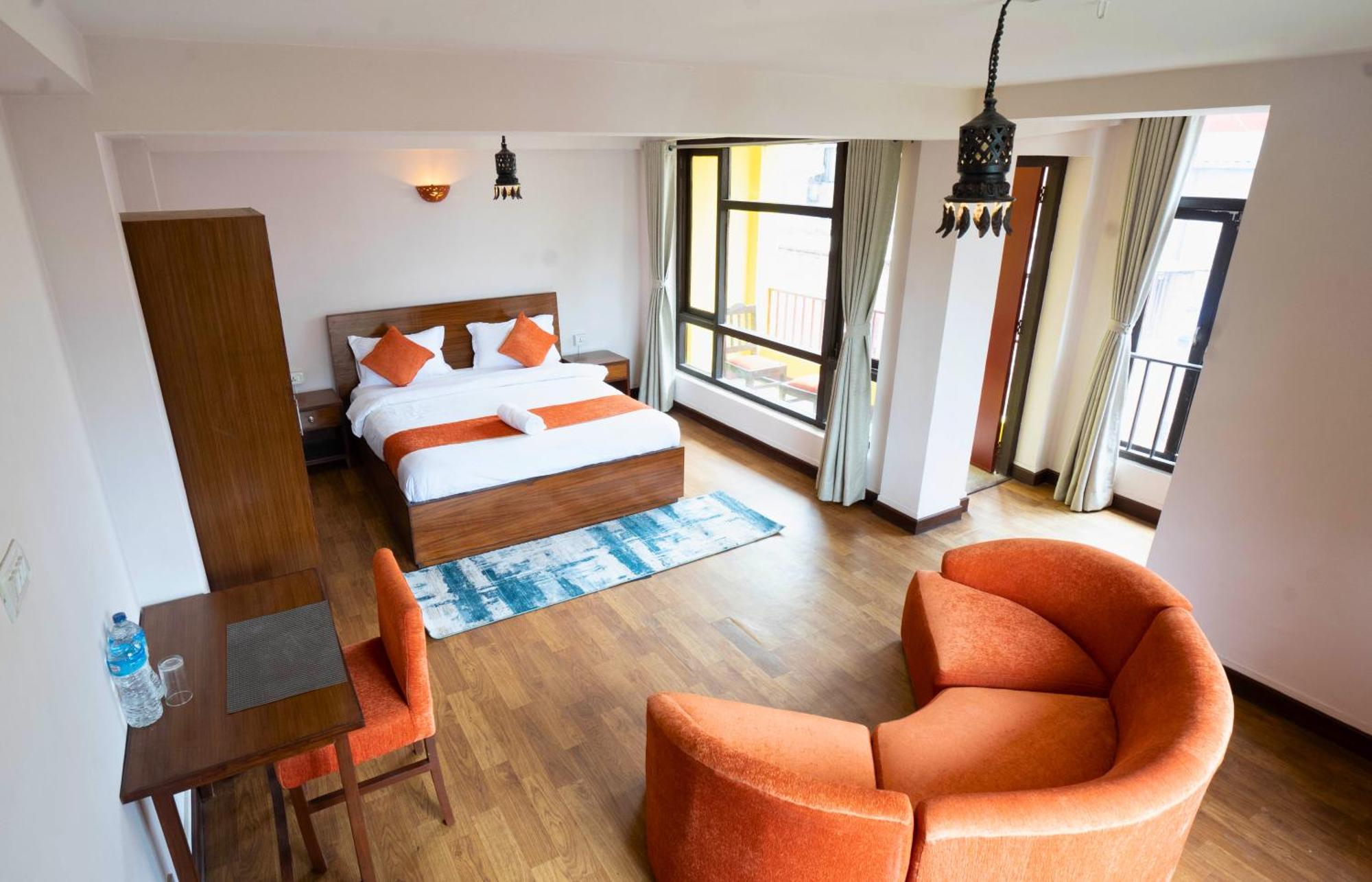 Hotel Pala Катманду Екстер'єр фото